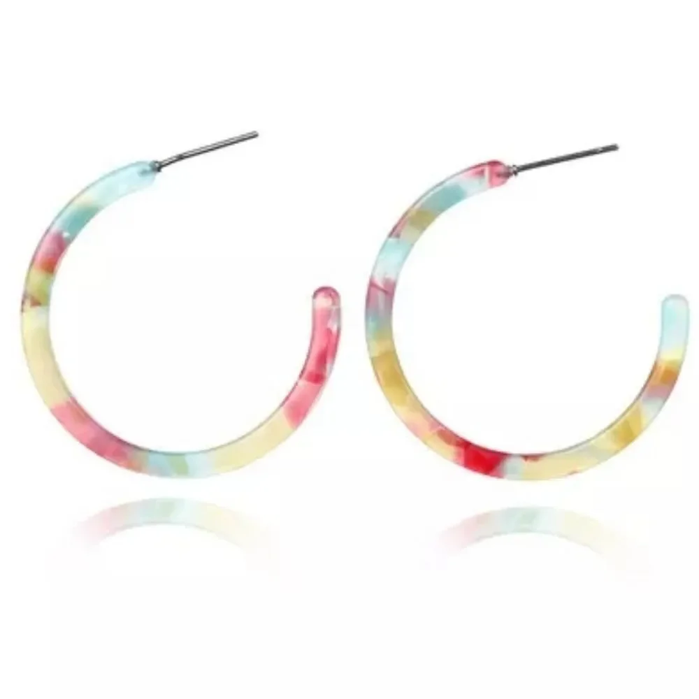 7/$35 Multi Color Acrylic C Hoop Earrings - Picture 1 of 7